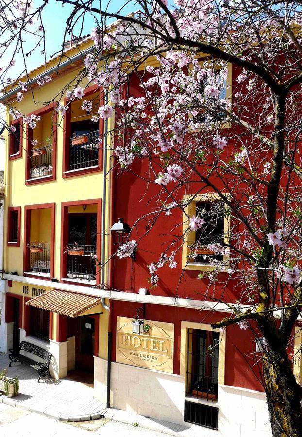 Podiumberg Hotel Quatretondeta Exterior photo